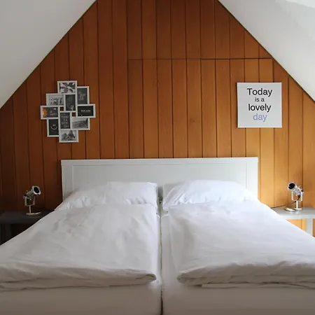 2 Anna Iff * Würzburg